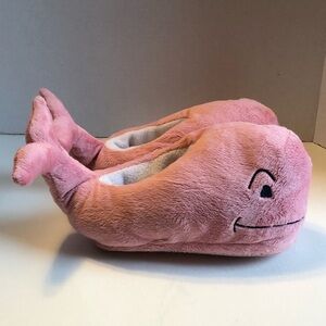 Vineyard Vine Slipper Girls Size Large‎ Pink Slip On Whales